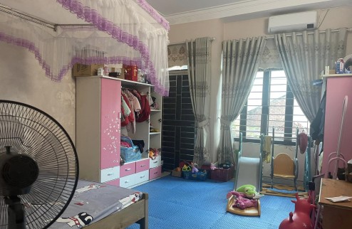 Nhà đẹp ở ngay, ô tô, full nội thất tại TT Kim Hoa - Mê Linh, 70m2 x 3 tầng, mt 4m, chỉ 2 tỷ